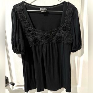 Baranda Black Boho Floral Embellished
Puff Sleeve Top Sz M